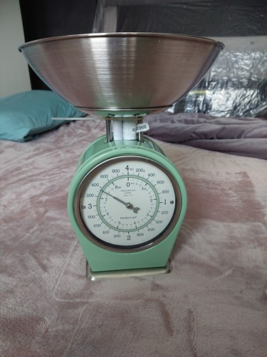 Brand new green kitchen scales - new,